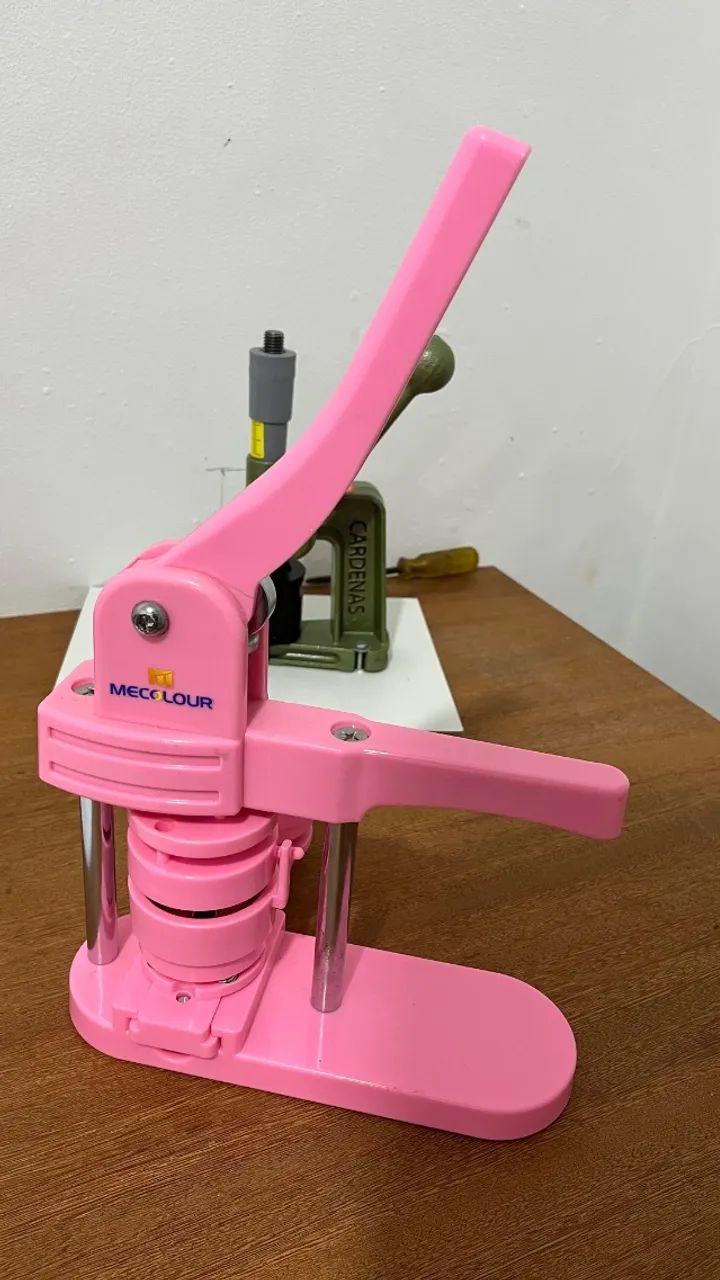 Máquina/prensa de bottons