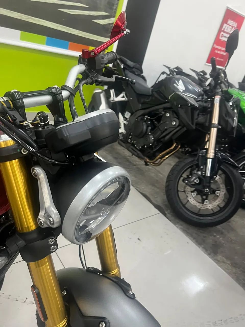 TRIUMPH SCRAMBLER 400 X - Foto 5