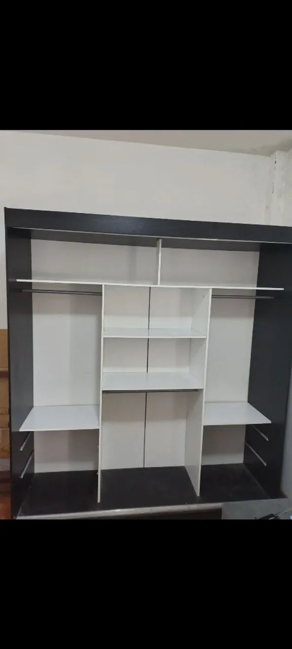 Guarda roupa