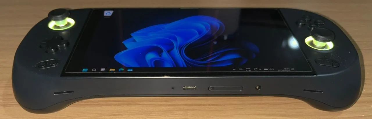 Ayaneo Geek Full Hd Ryzen 7 6800u 16gb Ram 1tb Nvme - Notebooks