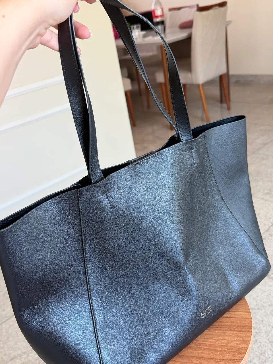 Bolsa arezzo shopping preta couro  - Foto 3