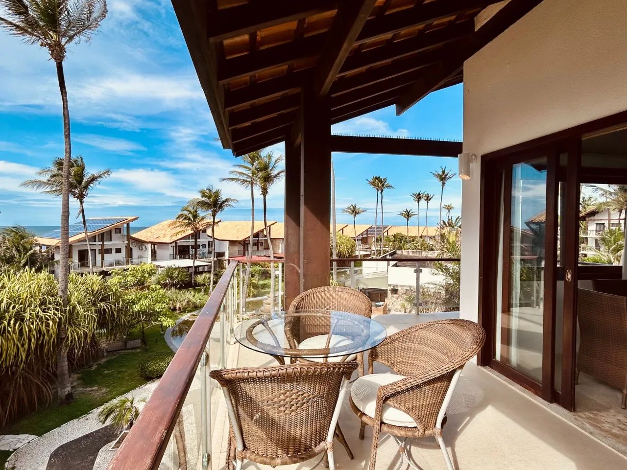 Pé na Areia de Verdade: Apto de 2 Quartos (1 Suíte) com Lazer de Resort - Foto 2
