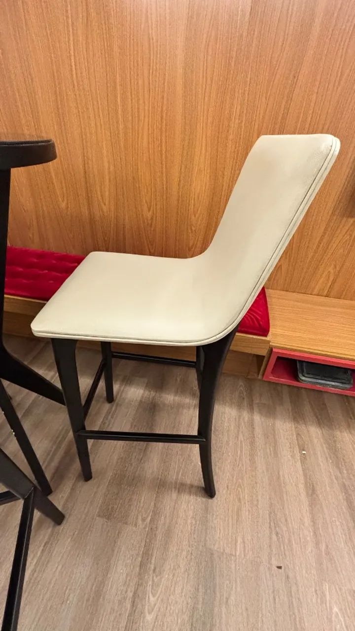 Mesa alta + 3 banquetas - Foto 3