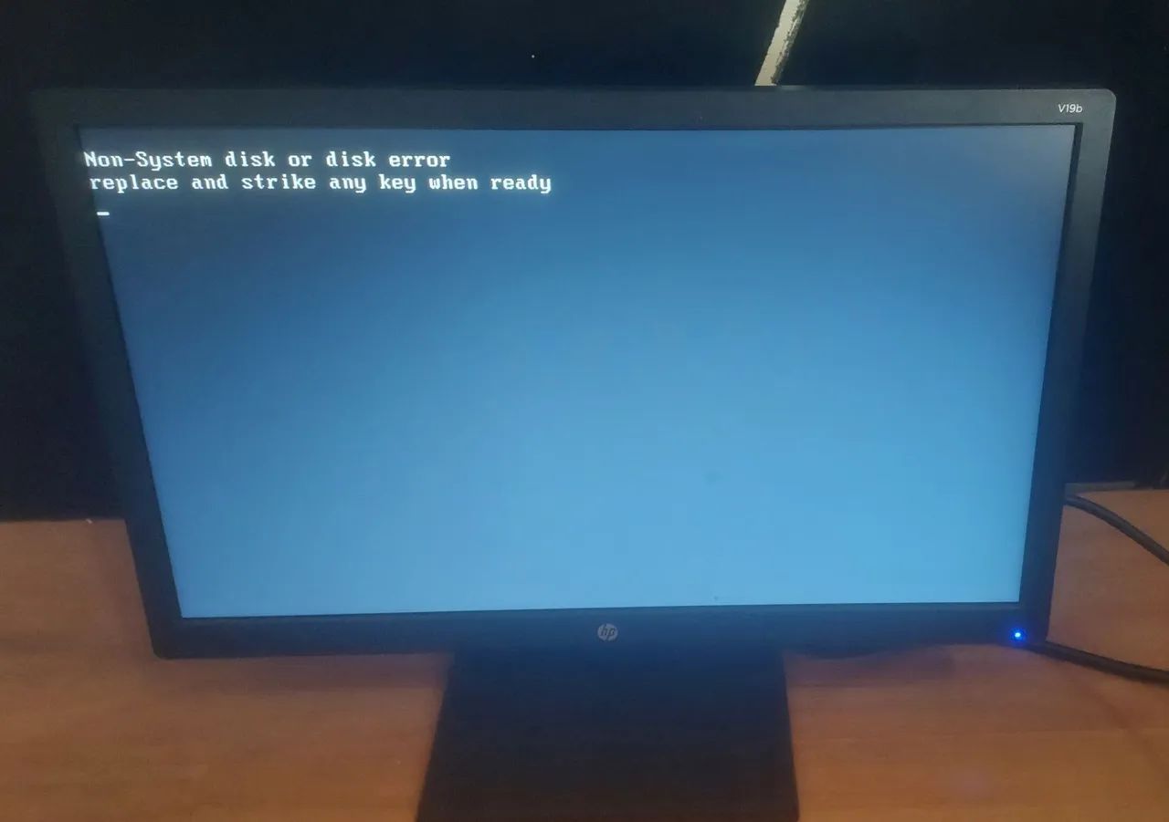 Monitor HP V19B 18,5" LED - Foto 4