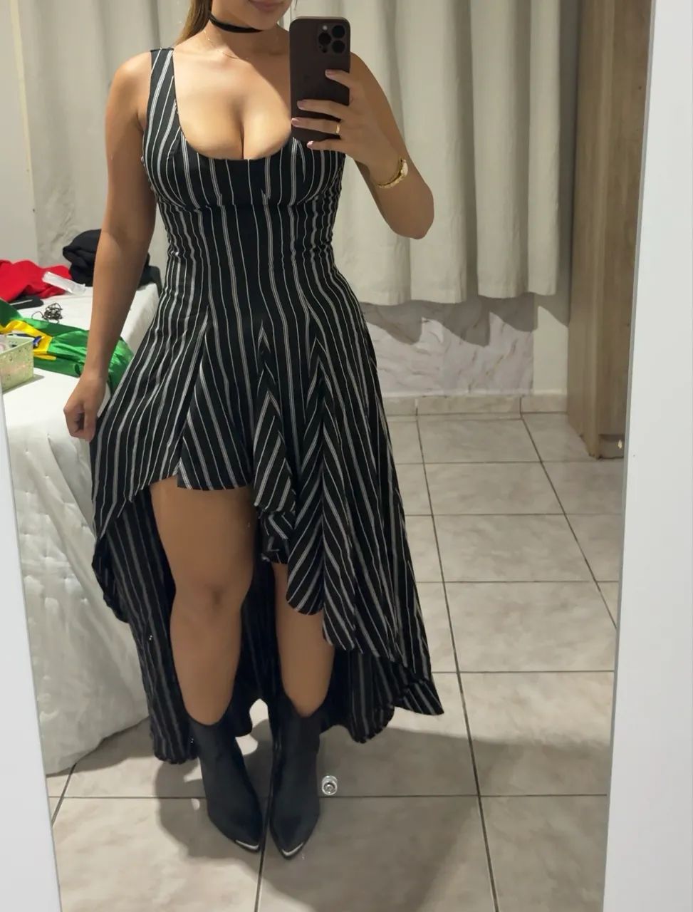 Vestido assimétrico tamanho M nunca usado  - Foto 3