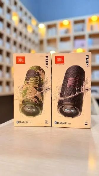 JBL Flip 7 Preta e Azul  - Foto 4