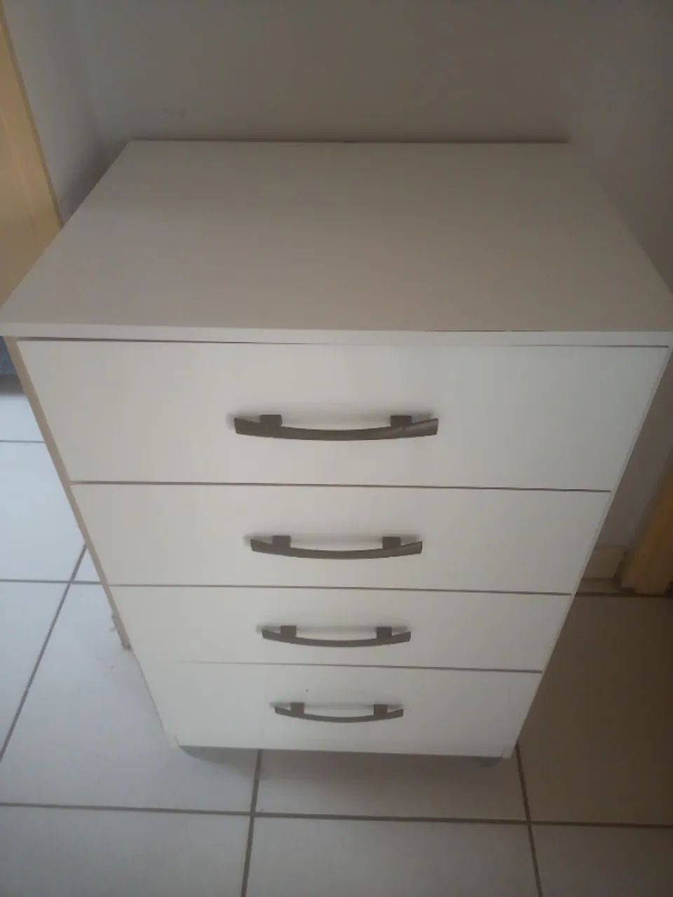 Cômoda 4 gavetas  - Foto 2