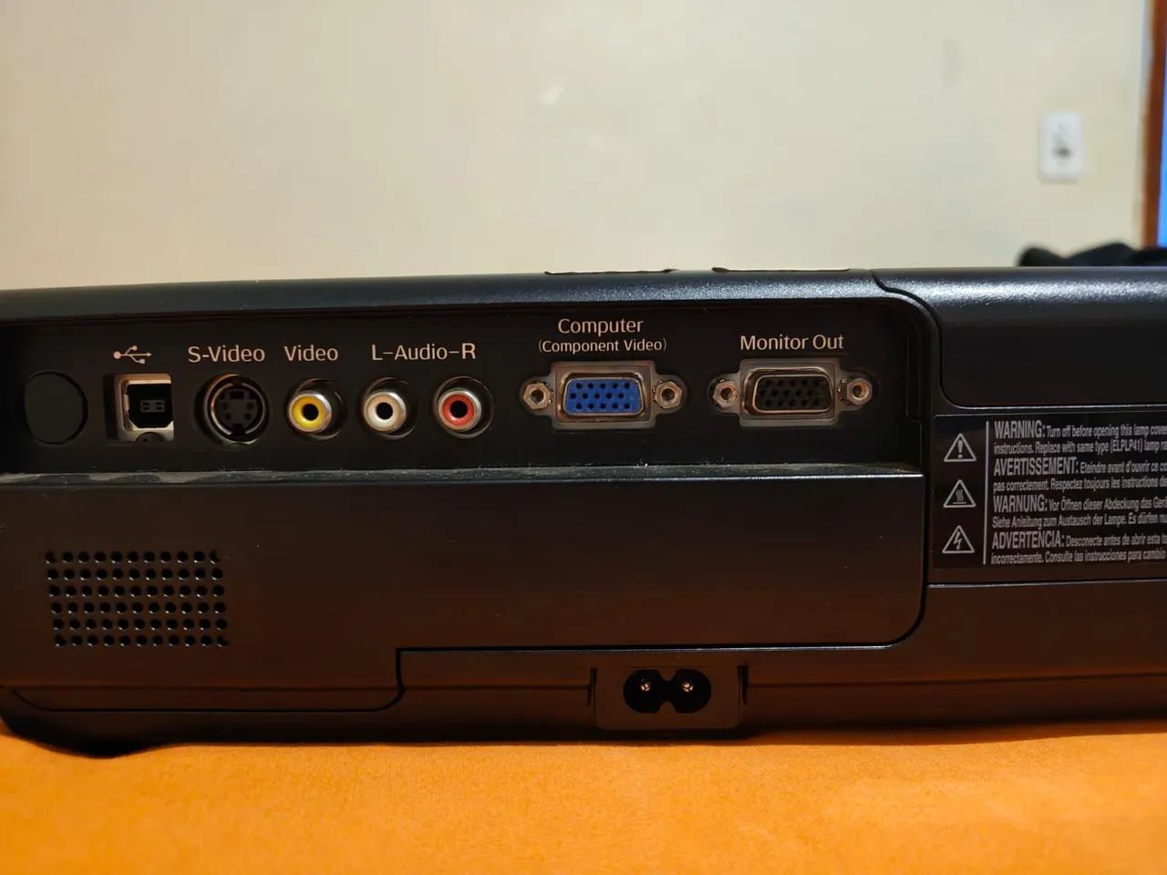 Projetor Epson PowerLite S5+ (3LCD, Bivolt) - Funcionando perfeitamente - Foto 4