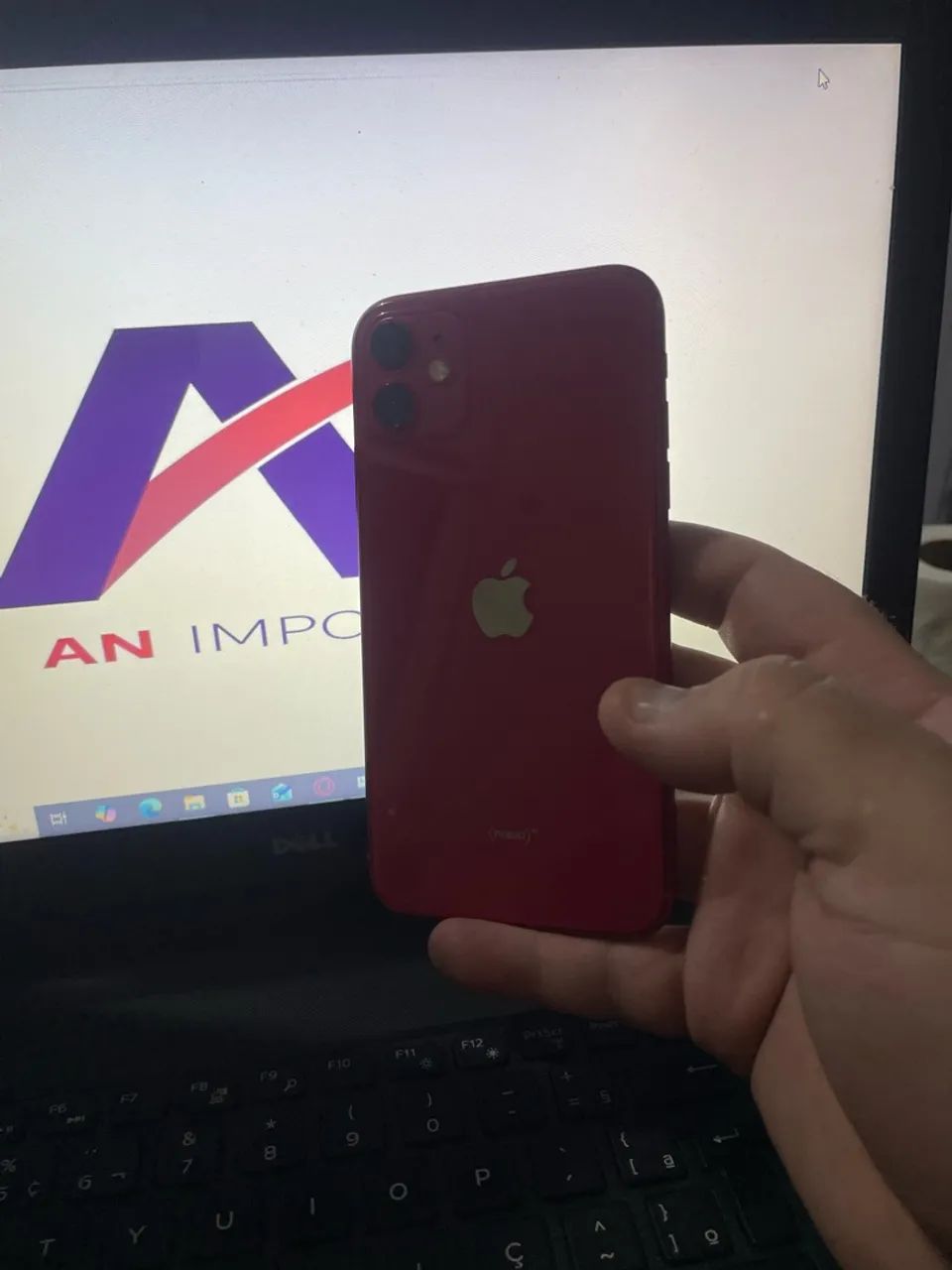 iPhone 11 64gb vermelho  - Foto 2