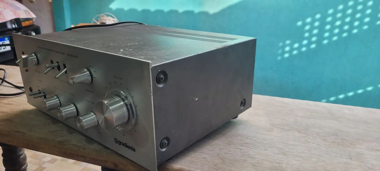 Amplificador Gradientemoel 120 - Foto 2