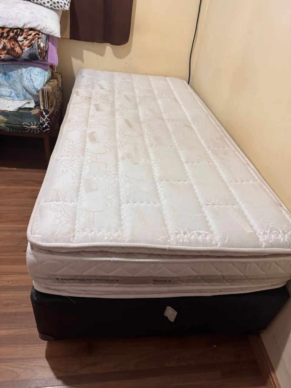 Vende-se cama de solteiro  - Foto 4