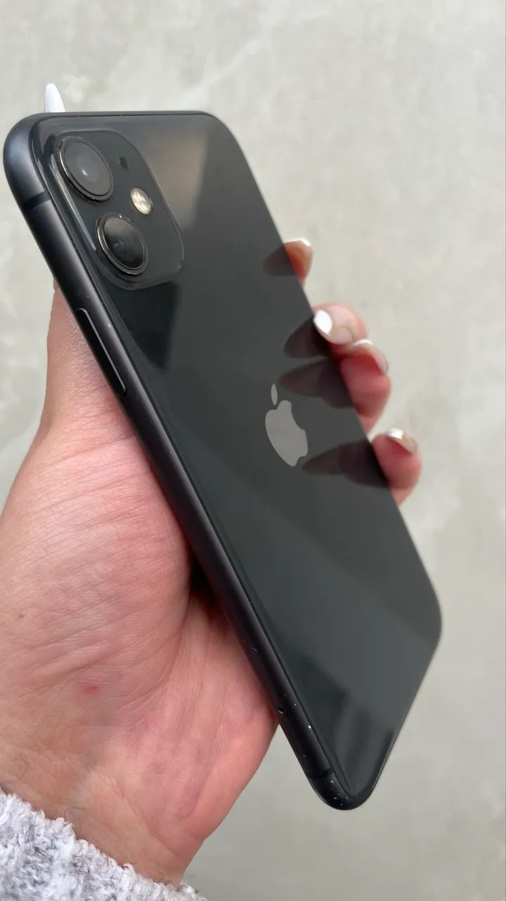 iphone 11 - 128GB Preto  - Foto 2