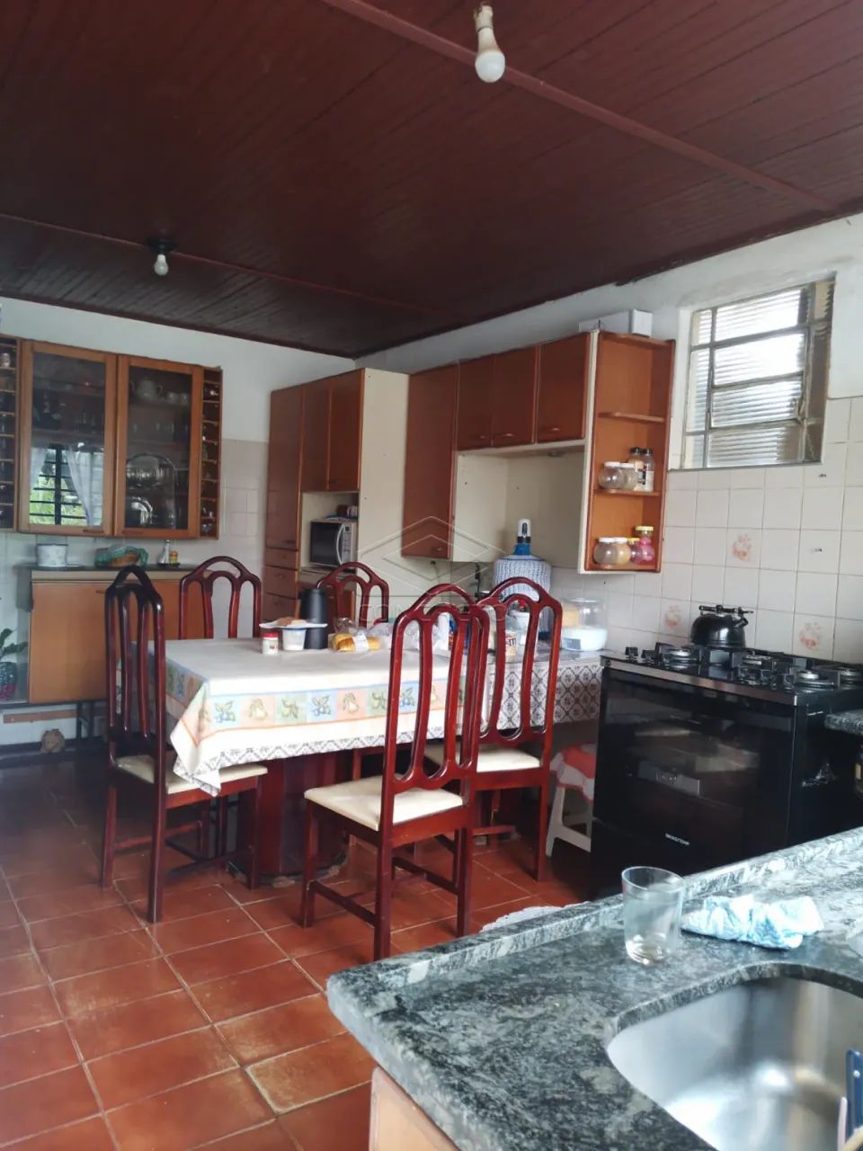 CASA COM 3 DORMITÓRIOS E CHÁCARA - PRÓXIMO AO CENTRO DE AGUDOS - Foto 3