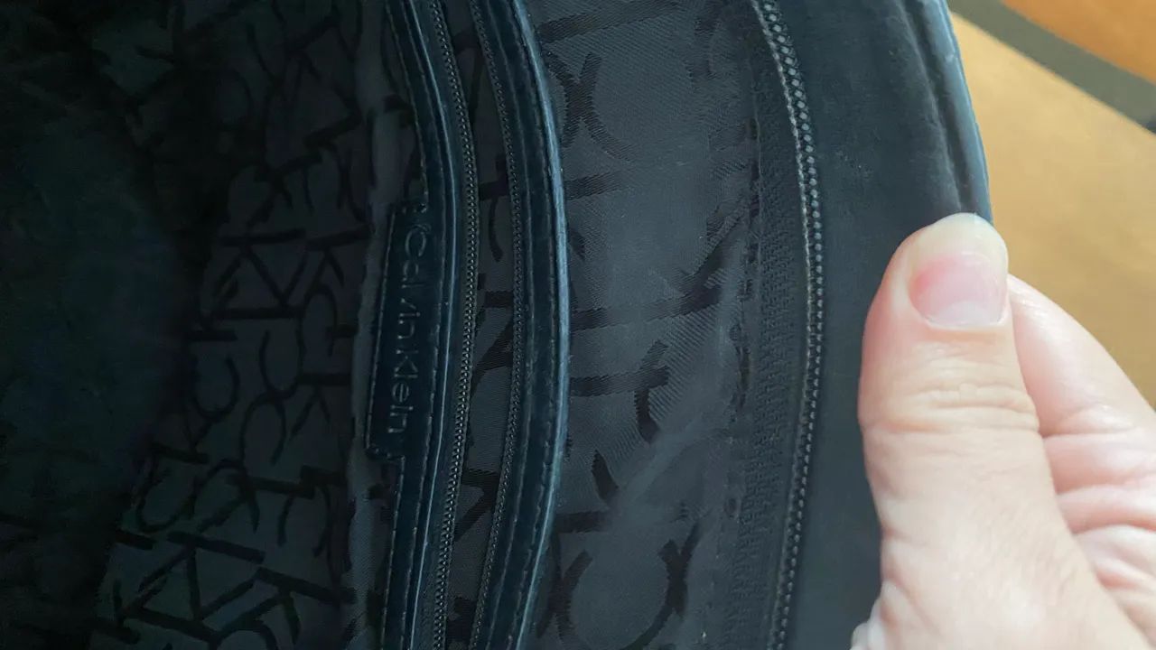 Bolsa preta Calvin Klein  - Foto 4