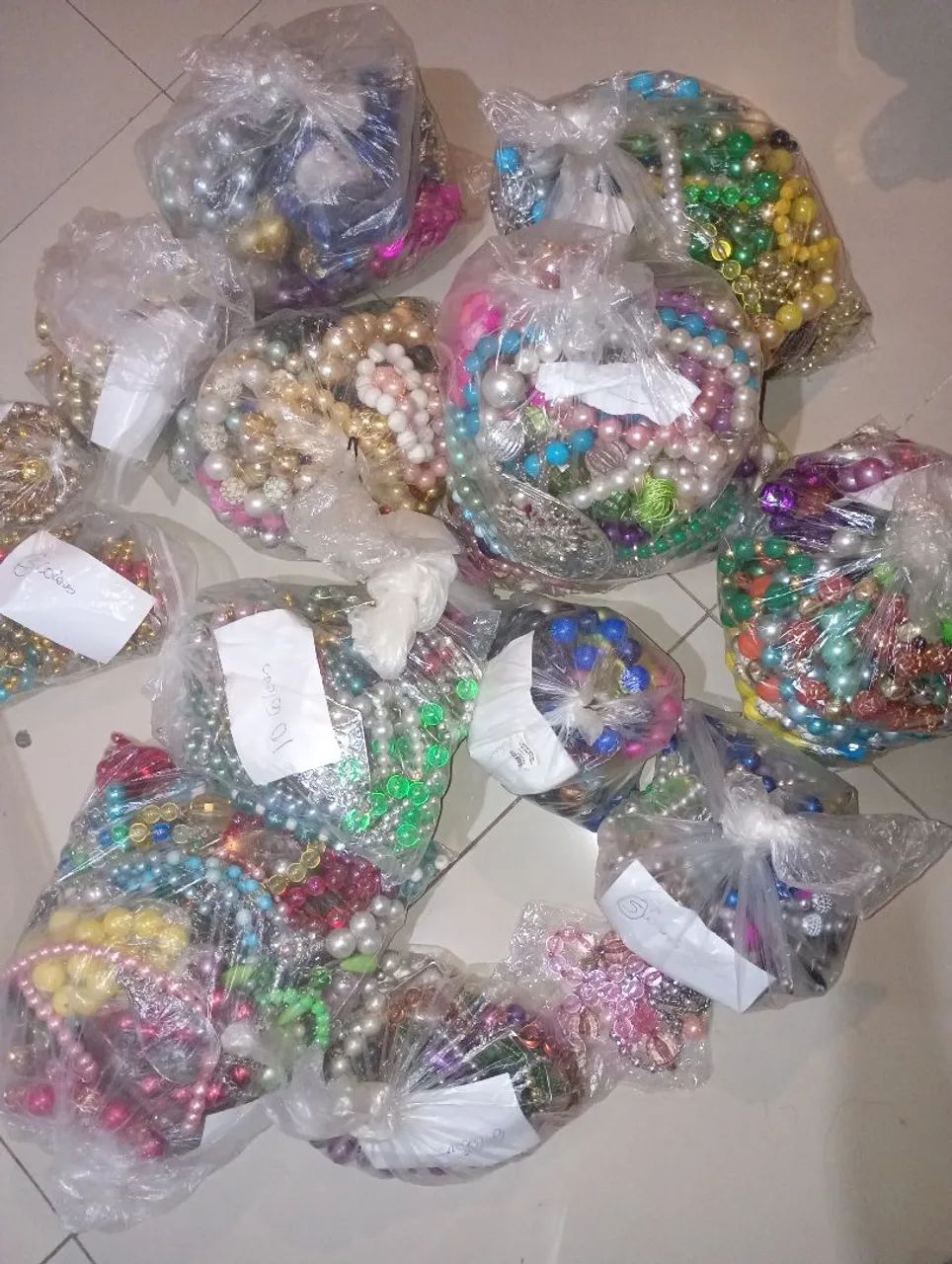 Lote colares e pulseiras 