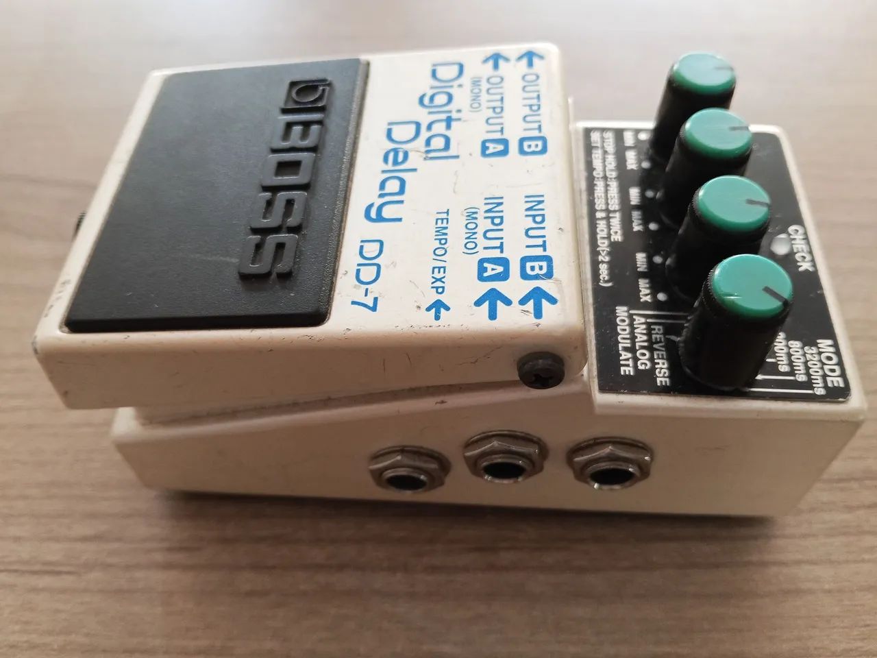 Pedal Boss Digital Delay DD7  - Foto 3
