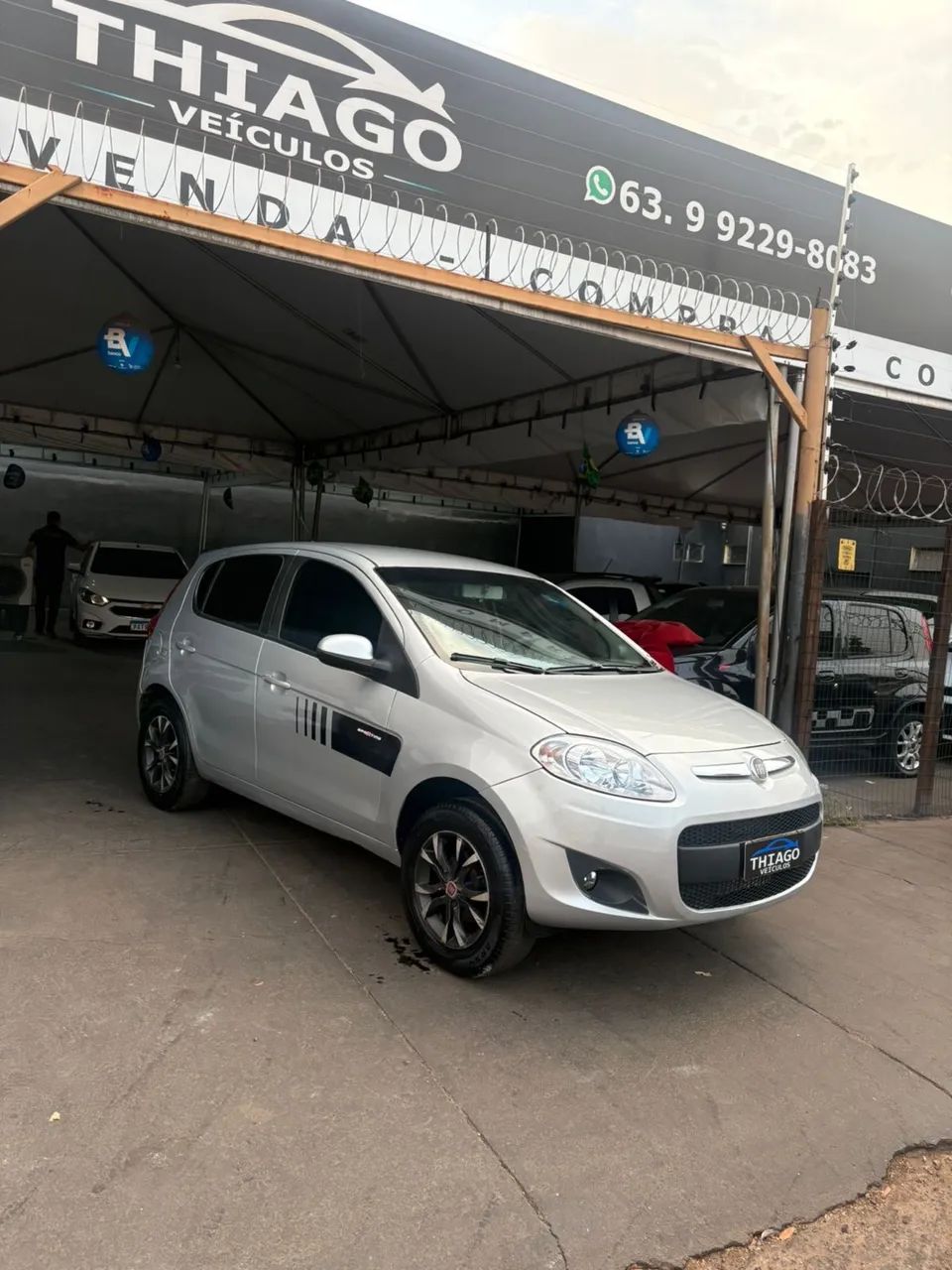 Fiat Palio Attractive 1.0 EVO Fire Flex 8V 5P 2014 - Foto 2