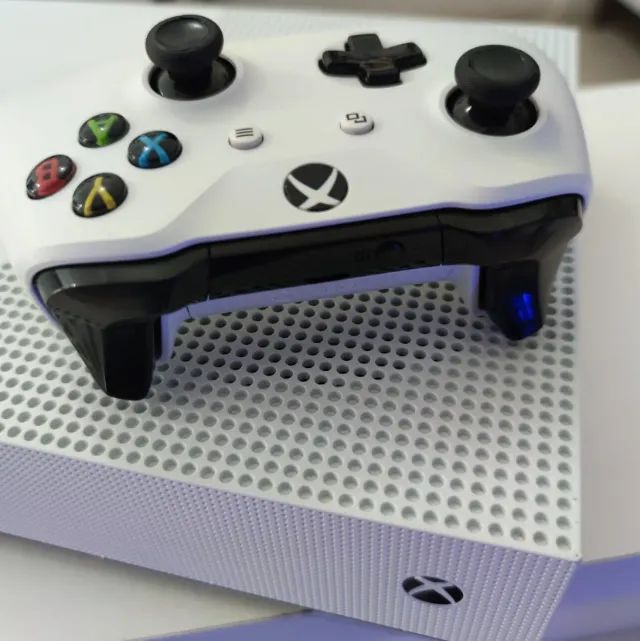 Xbox One S Com Controle Original - Garantia de 6 Meses - Foto 2