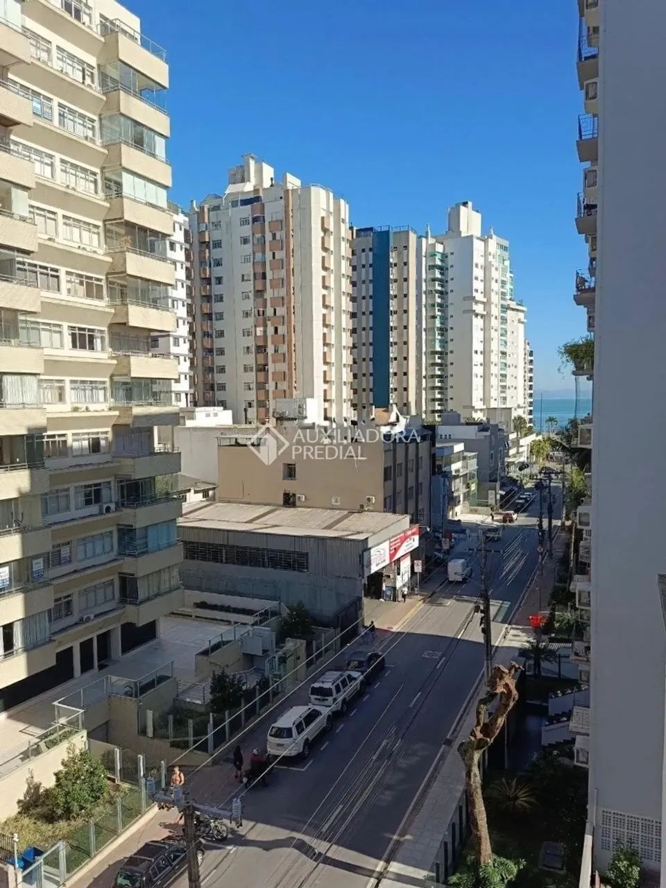 Apartamento 2D com cozinha planejada a 3 minutos da Beira mar Norte!