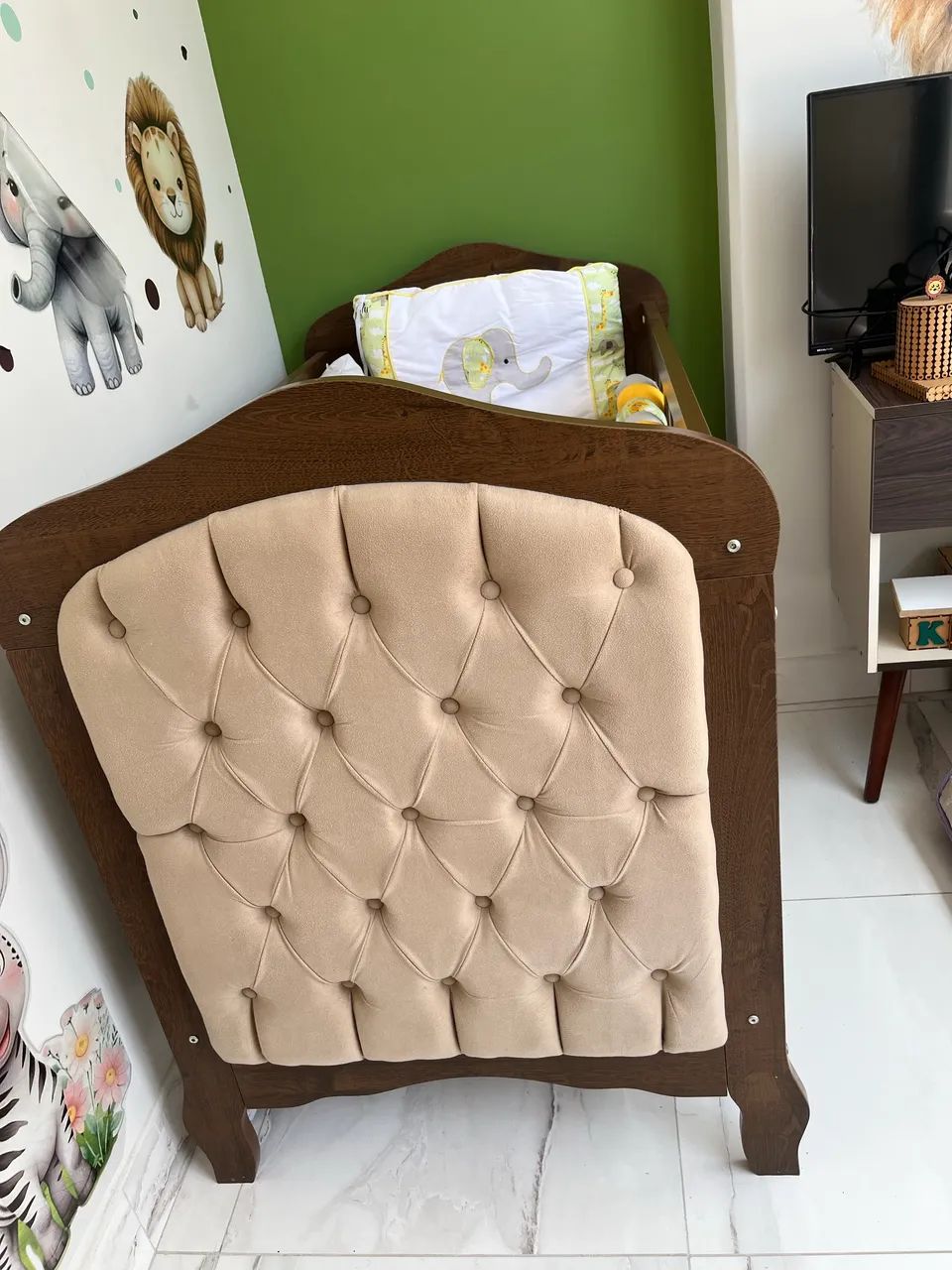 Berço com colchão 