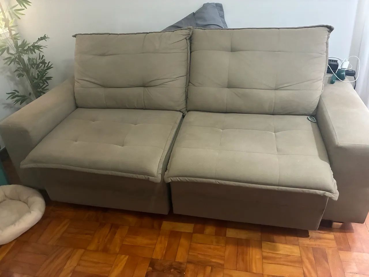 Sofá retrátil e Puf Grande ótimo estado  - Foto 3