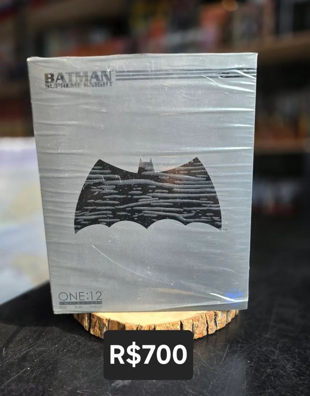 Batman Supreme Mezco