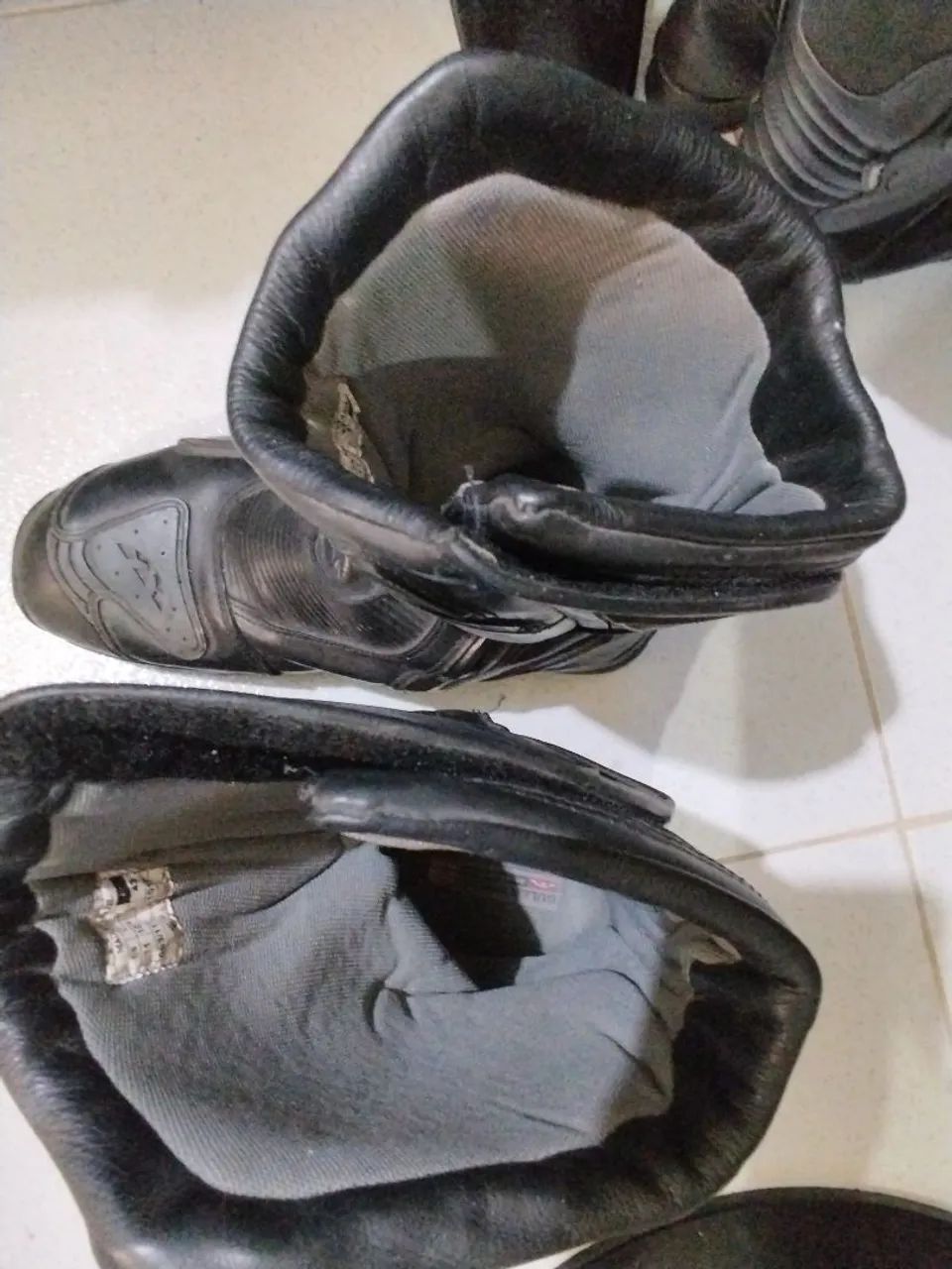 Botas em perfeito estado de uso - Foto 2