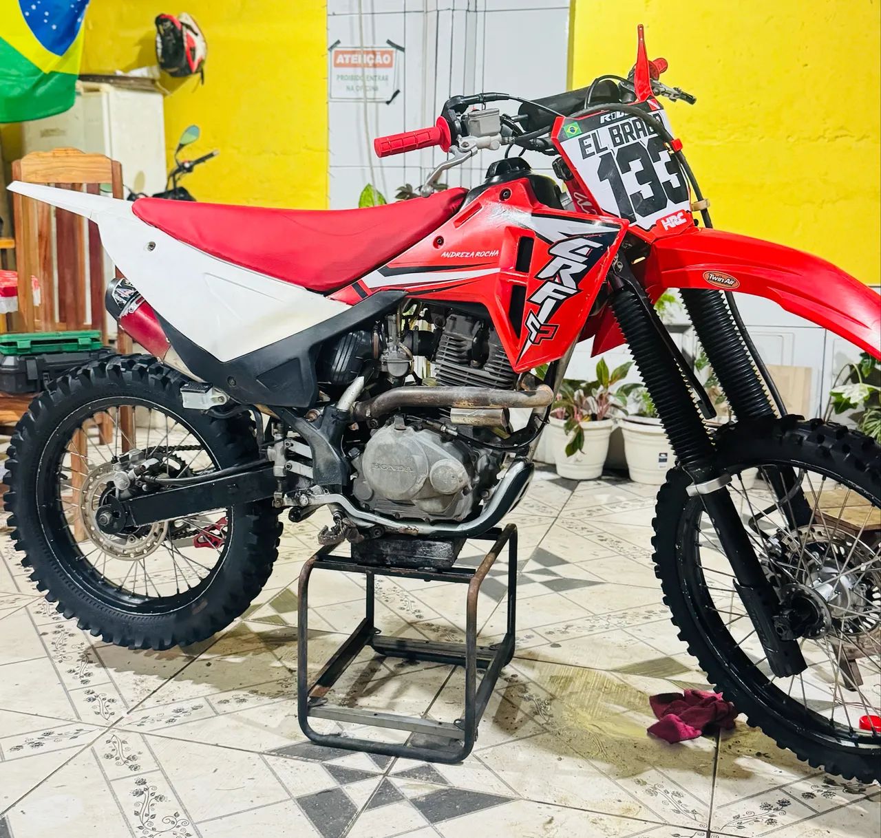CRF 230F - Foto 2
