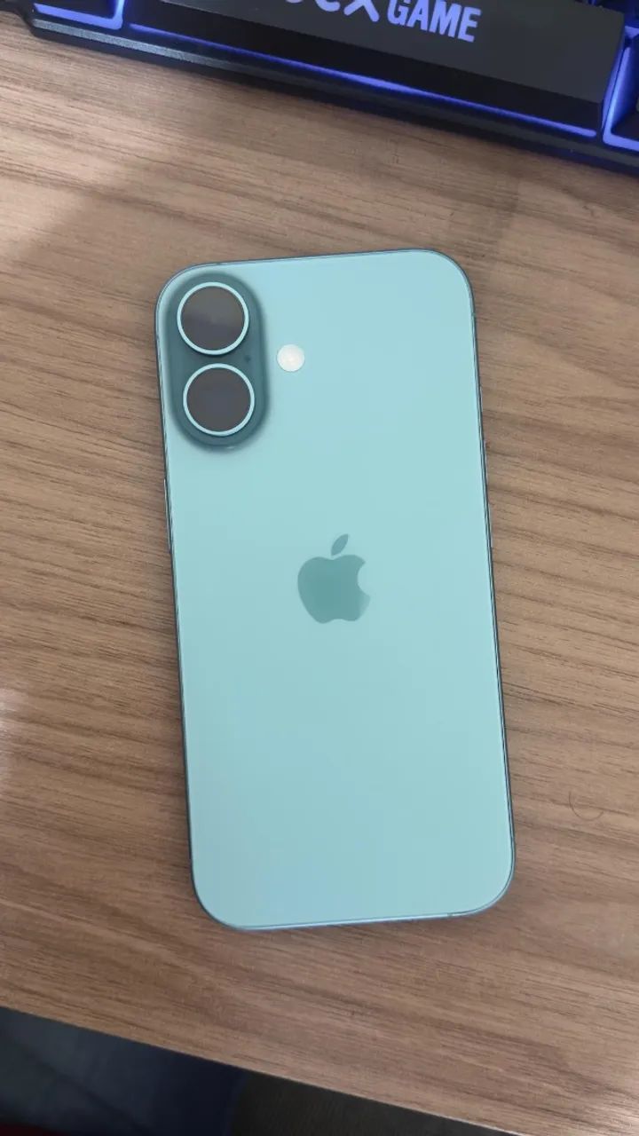 VENDO OU TROCO!  iPhone 16 