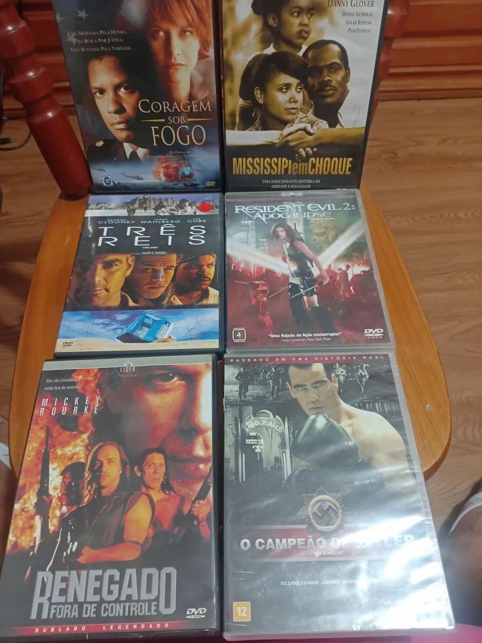 Lote com 06 DVDs de filmes