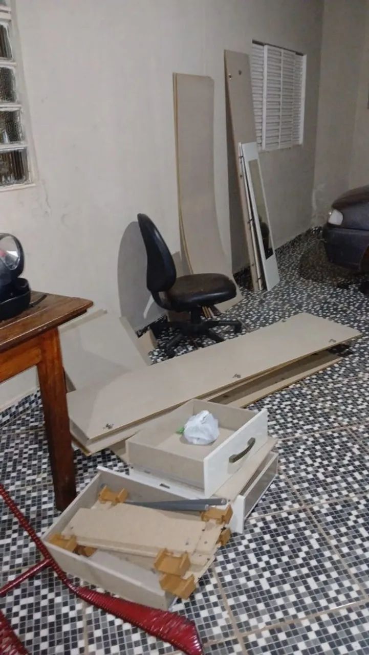 Vende guarda roupa semi novo - Foto 2