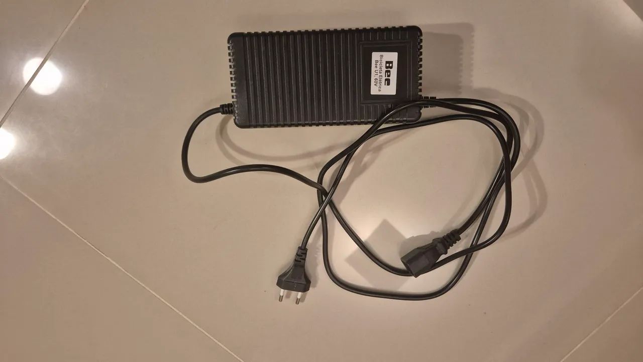 Carregador Original Bee U1 Chumbo