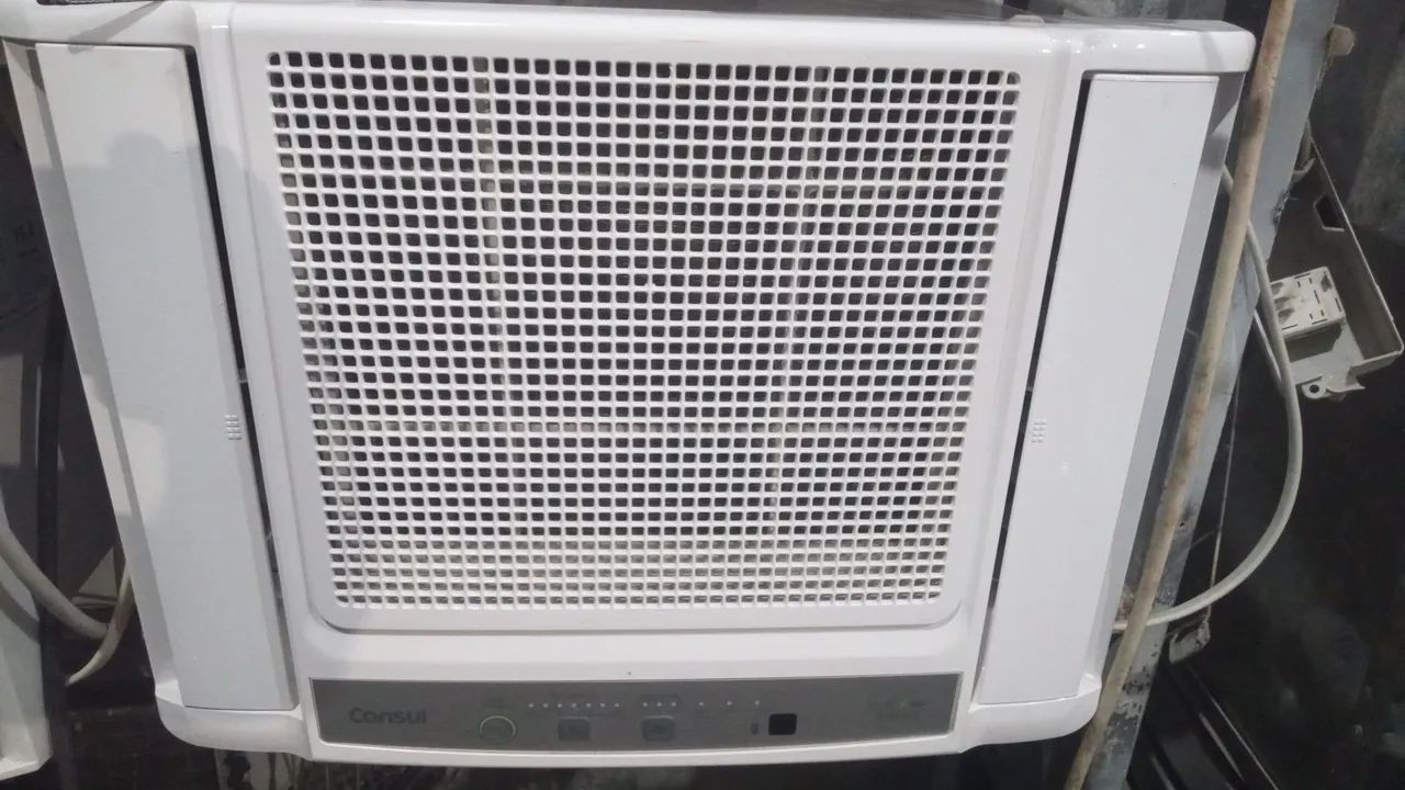 ar condicionado 110v e outro 220v