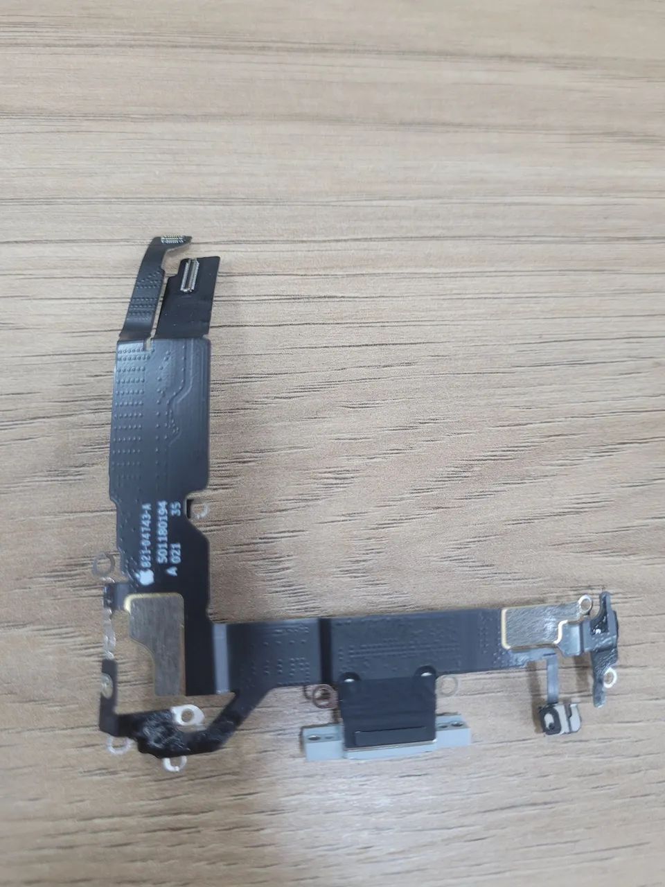 Flex Dock de Carga Original iPhone 16 Retirado - Foto 3