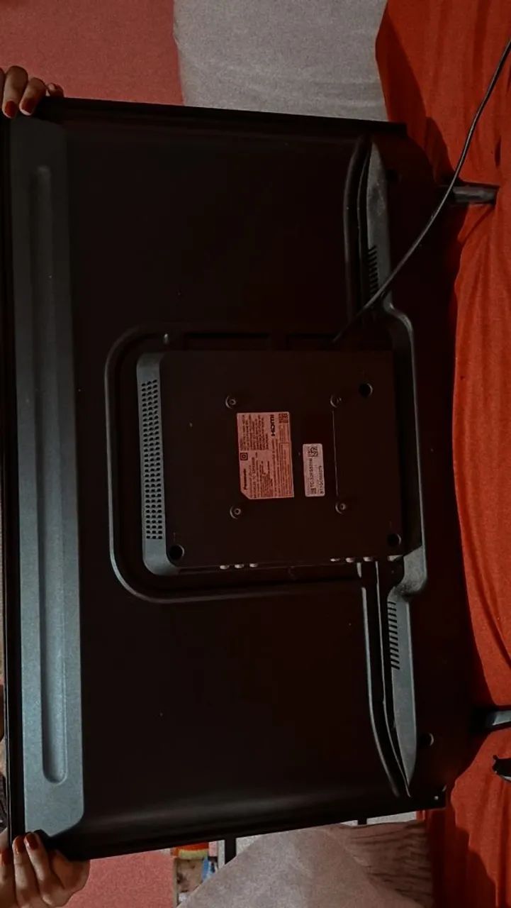 TV 32 polegadas Panasonic  - Foto 3