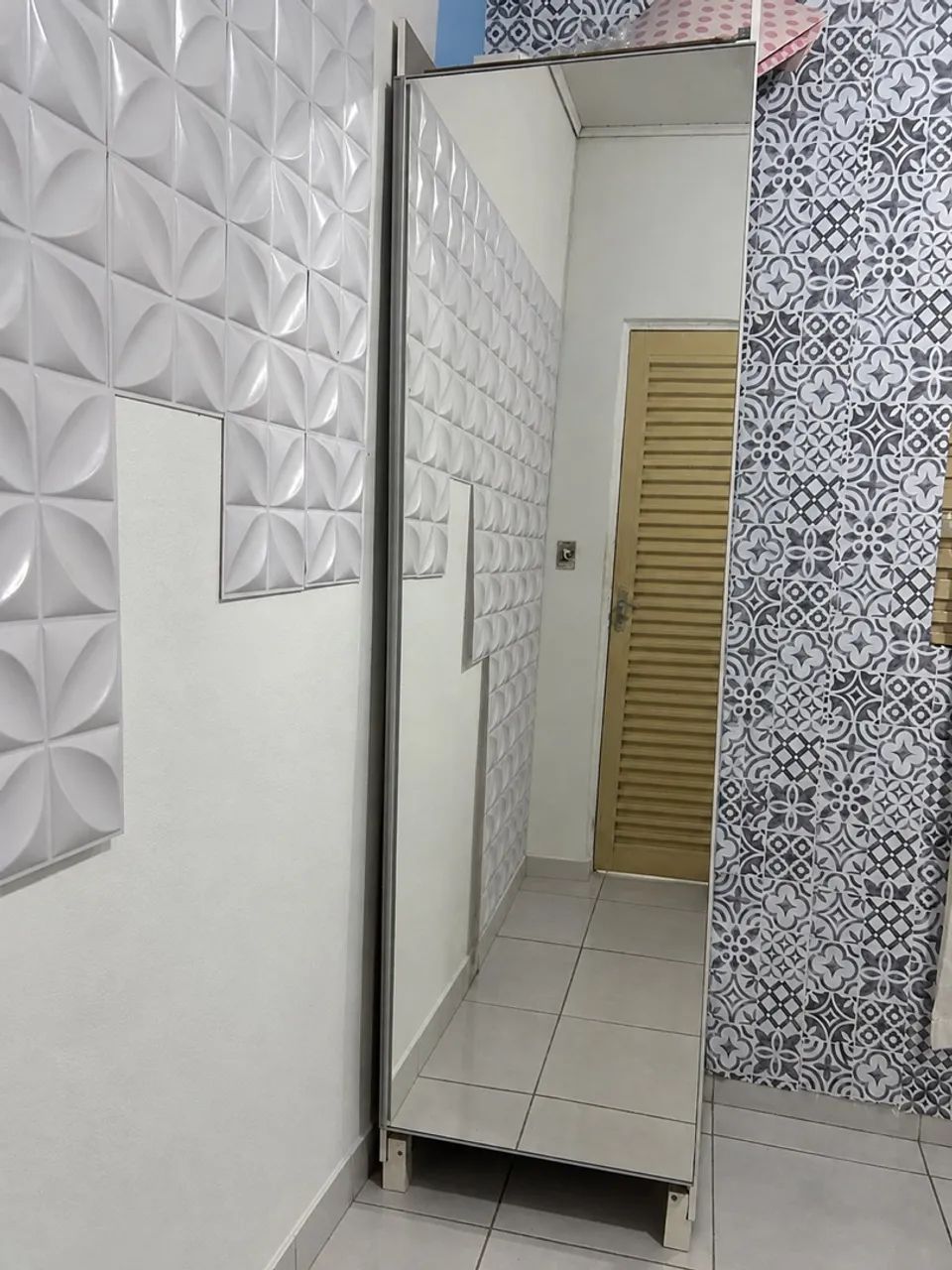 SAPATEIRA/GUARDA ROUPA