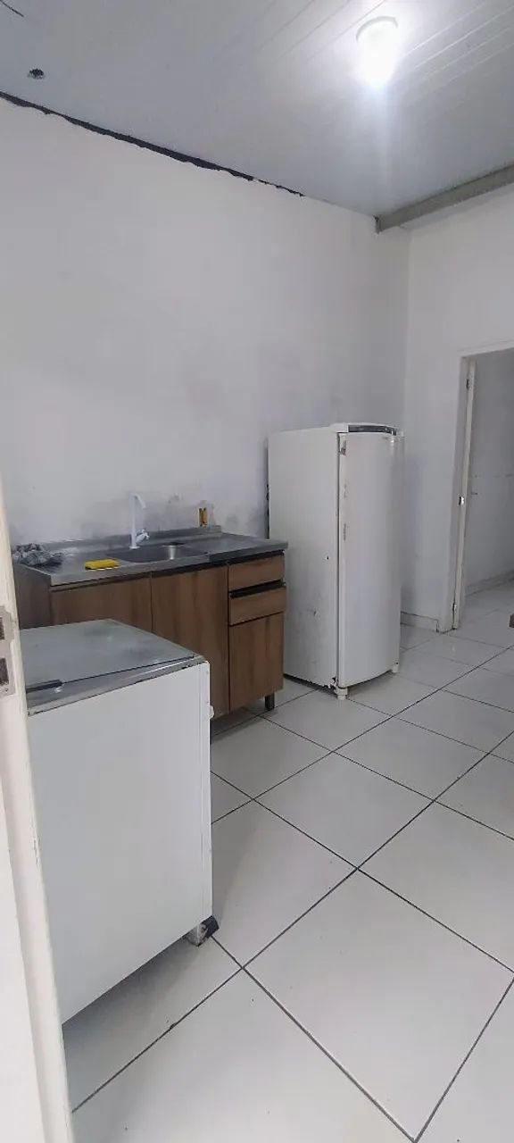 Alugo kitnet de 1 quarto