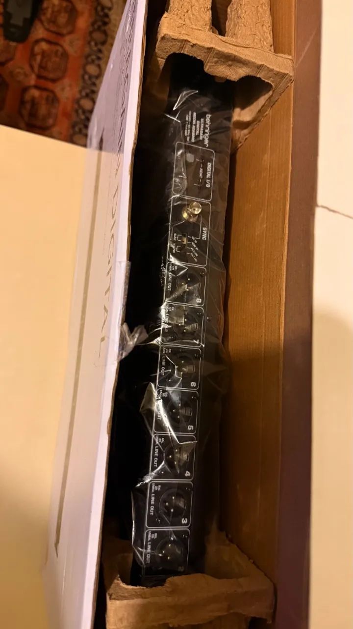 Conversor e Expansor ADAT Behringer Ultragain ADA8200 Com Preamp Midas - Foto 2