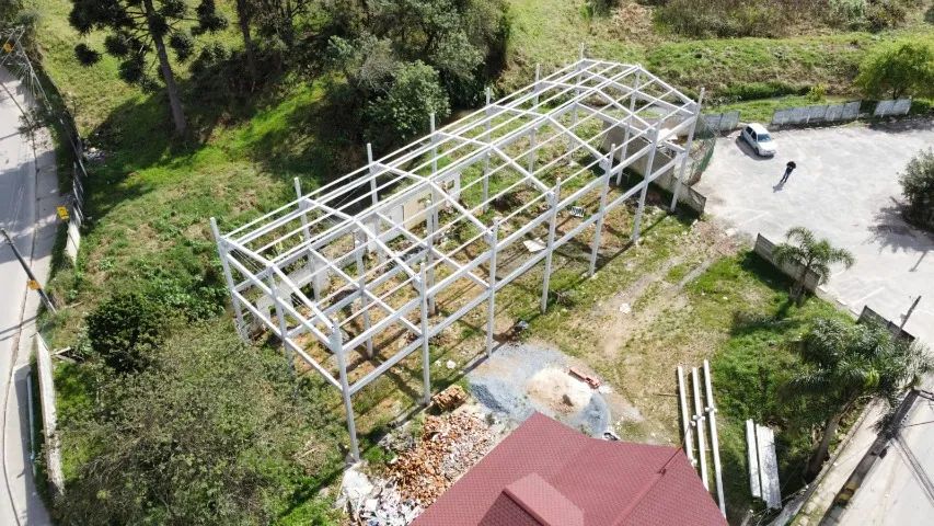 Estrutura de barracão pré moldado 300m² + mezanino300m² com cobertura - Foto 2