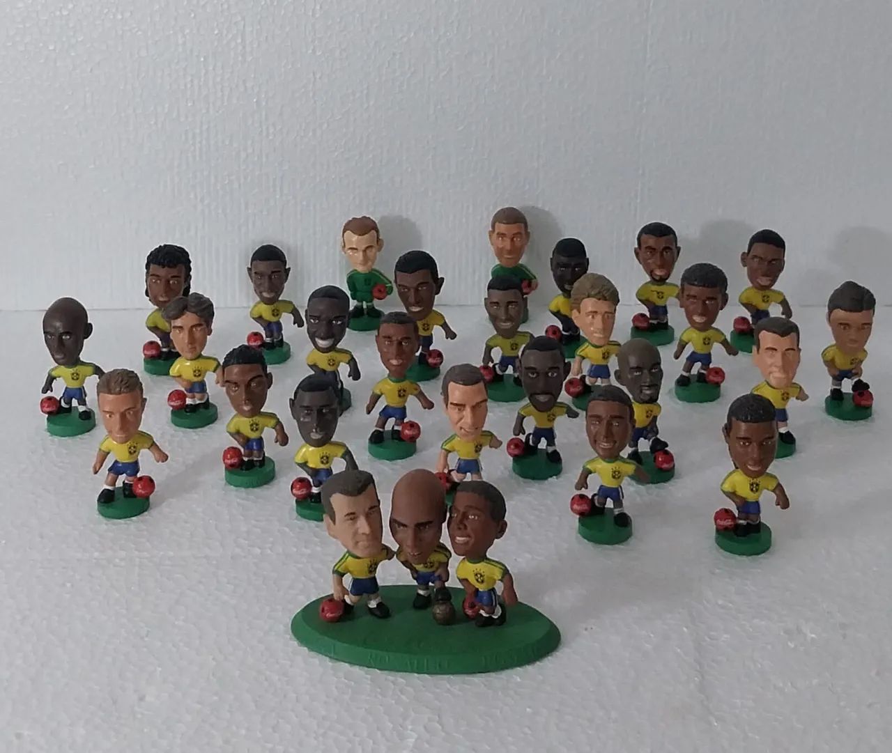 Bonecos colecionáveis Mini craques da copa 1998 - Foto 2