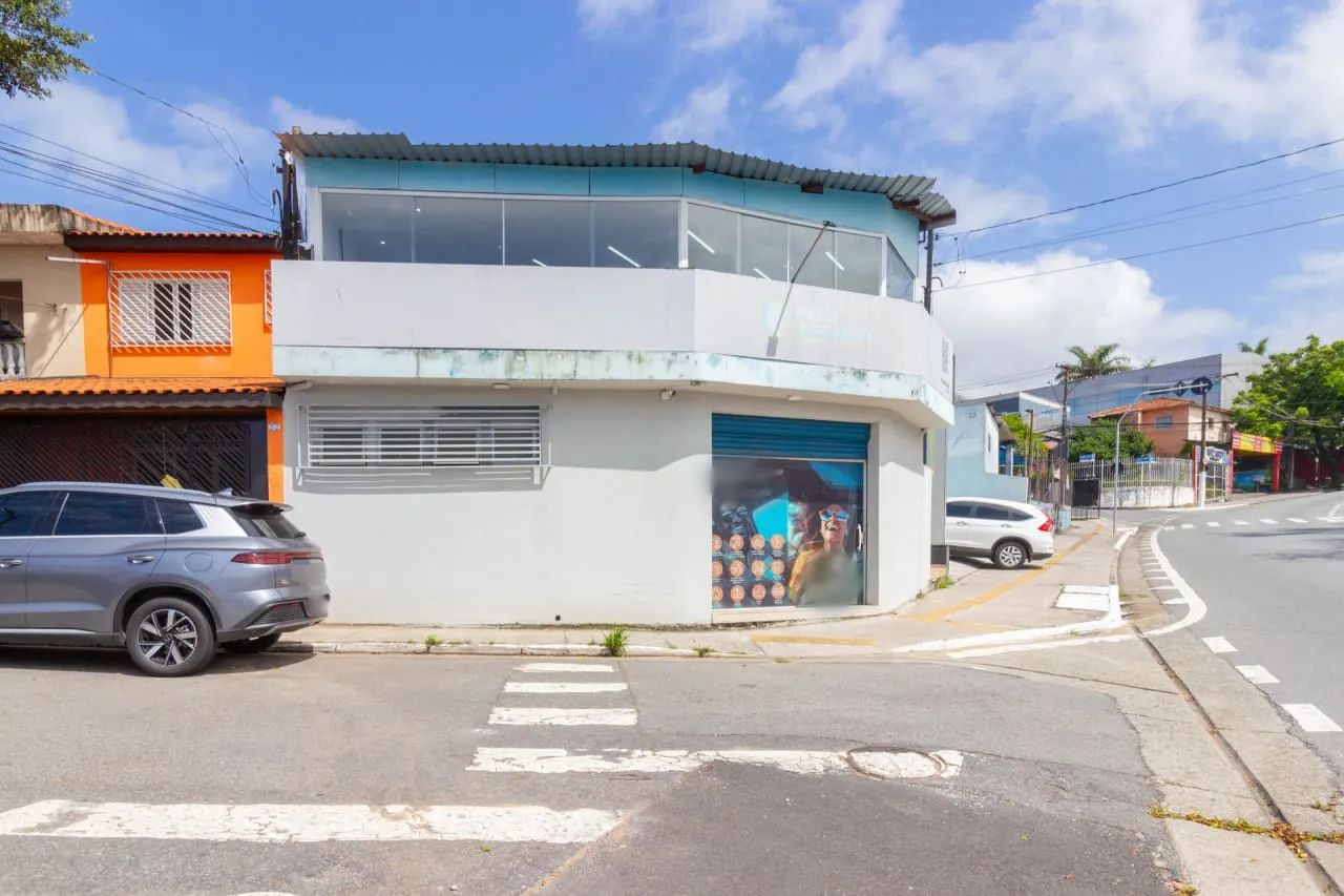 Prédio comercial na Avenida Interlagos, 6952 - Casa 1  290 m²