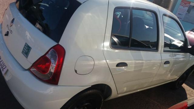Renault Clio Authentique 1.0 16V (Flex) 4p 2013 - Foto 3