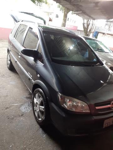 Vendo ou troco - valor Zafira - Foto 2