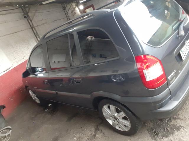 Vendo ou troco - valor Zafira - Foto 7