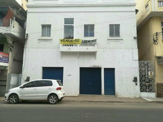 Vendo um prédio de 2 andares em itaperuna no centro - Foto 3