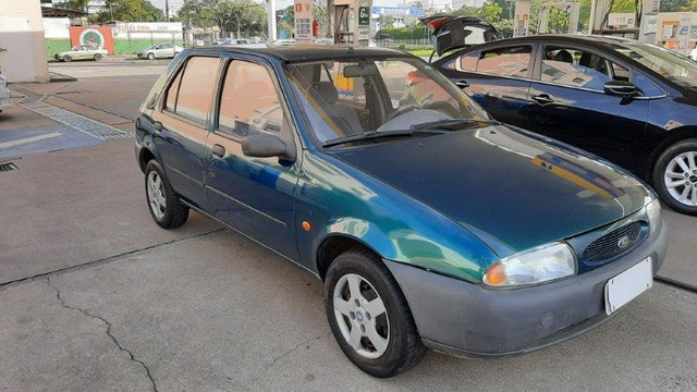 Ford Fiesta 1.0 1999 4 Portas c/ Direção Hidráulica - Foto 2