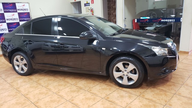CRUZE SD 1.8 LT ANO 2014 AUT.