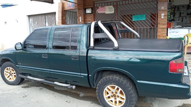 VENDE-SE S10 EXECUTIVA ESTENDIDA DUPLA