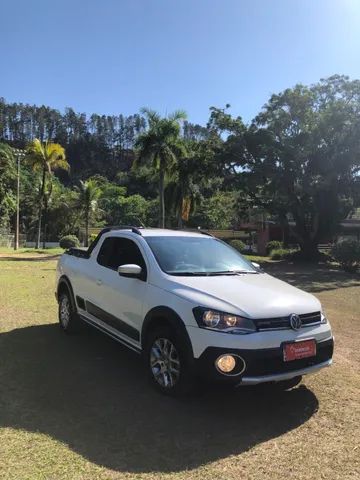 VOLKSWAGEN - SAVEIRO - 2014/2014 - Branca - R$ 61.900,00 - JK Motors