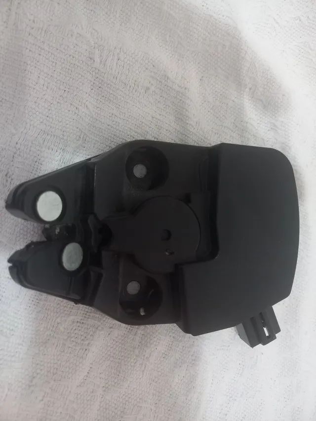 Tranca tampa traseira honda g10  - Foto 4